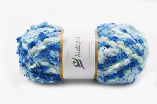 Hand-knitting yarn application photo